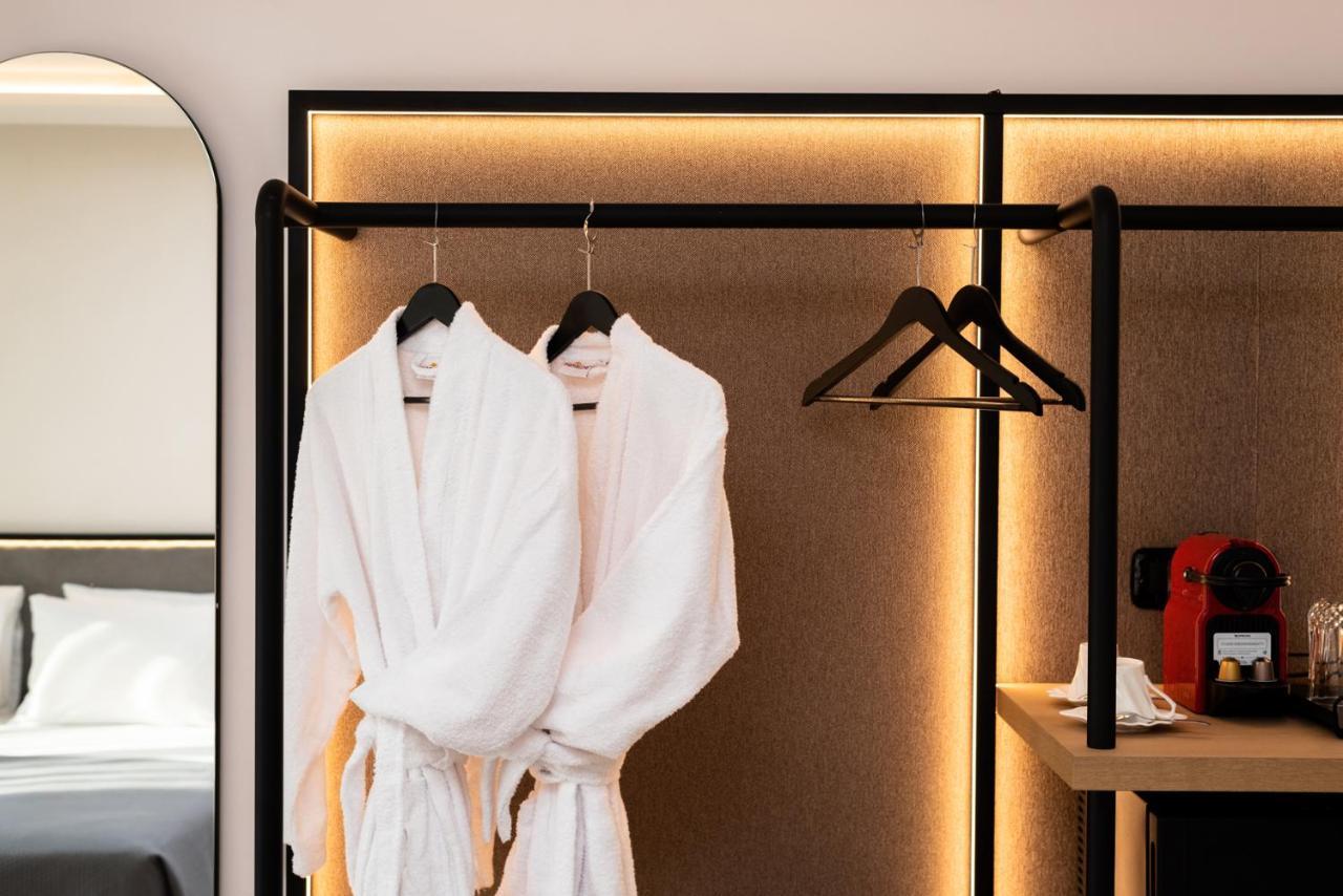 Neapolis 21 Suites, Premium Key Collection スキアトスタウン エクステリア 写真